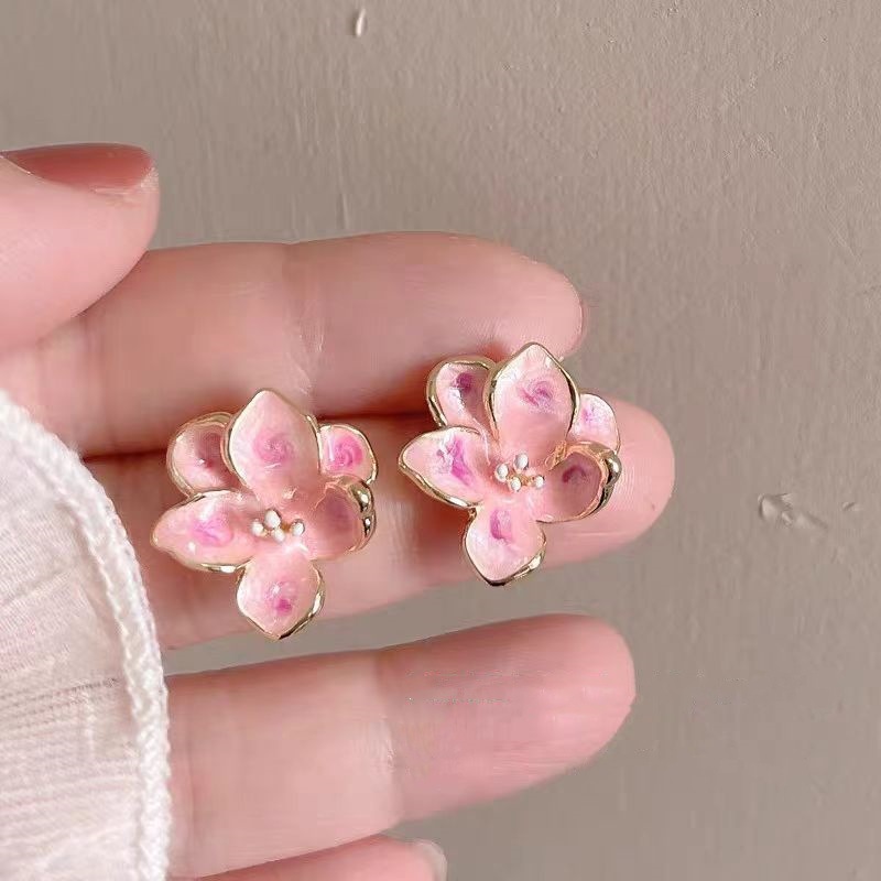 Peach blossom stud earrings for Women 2025 New bestseller, light luxury, high-end, niche design, sweet and elegant pink earrings full figure
