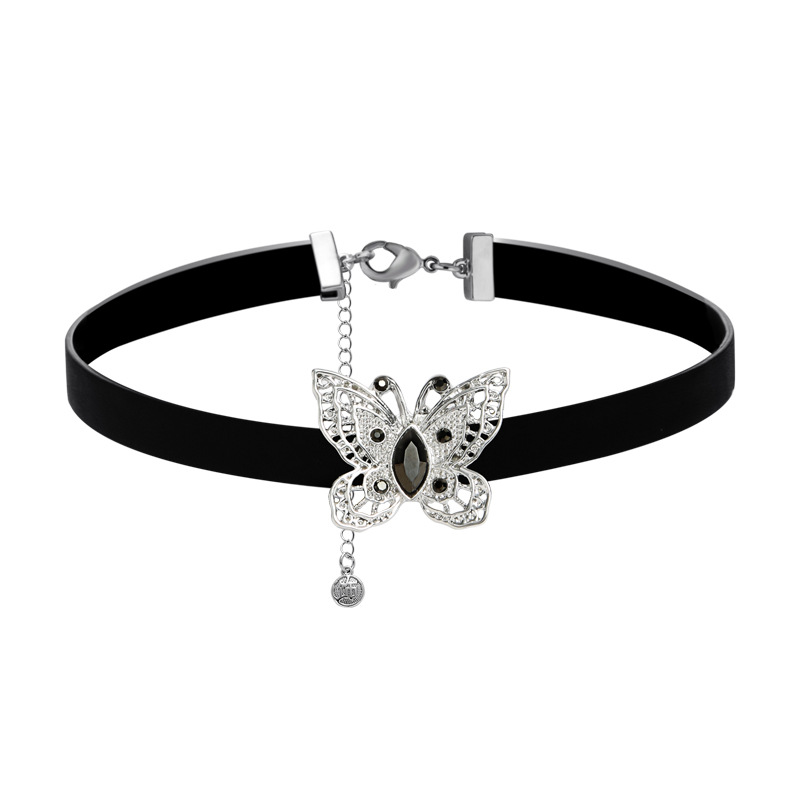 Spicy Girl sweet and cool dark punk belt necklace choker necklace, a niche original design for women with a high-end look Item Picture