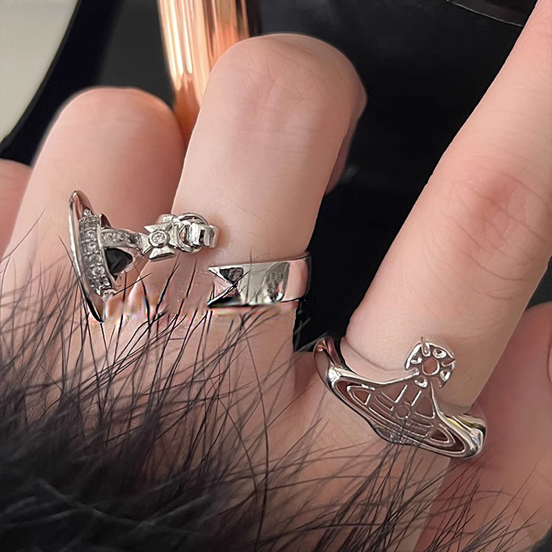 A Western post-punk style diamond-encrusted sweet and cool open ring for women's Saturn, a three-dimensional cold style, a niche and individualistic trendy ring details Picture
