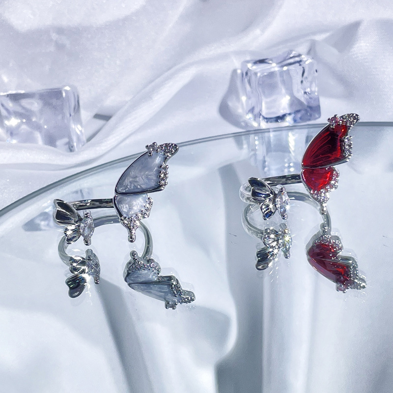 A light luxury sweet and cool style butterfly drip glaze open ring for women on Instagram, a cold style, niche and high-end fashion trend ring details Picture