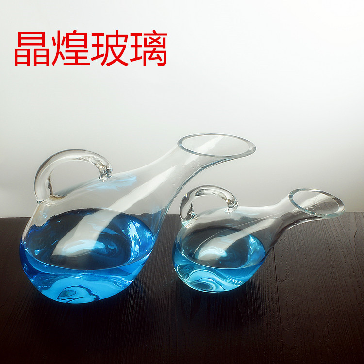 Swan-shaped hand-thickened glass decanter, red wine decanter, red wine divider, cold cut, wholesale in stock full figure
