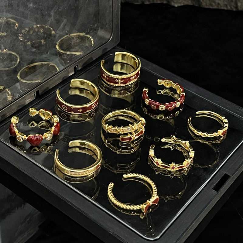 The sweet and cool enamel red drip glaze white open ring is a light luxury, exquisite and versatile, niche and high-end ring for women Application Scenario