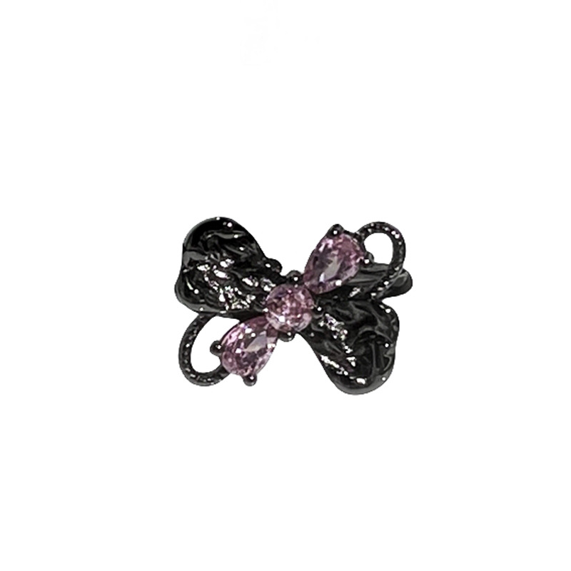 The butterfly ring with a sweet and cool drip glaze design from Europe and America is a niche, light luxury, fashionable and exquisite index finger ring with a cold and elegant style Item Picture