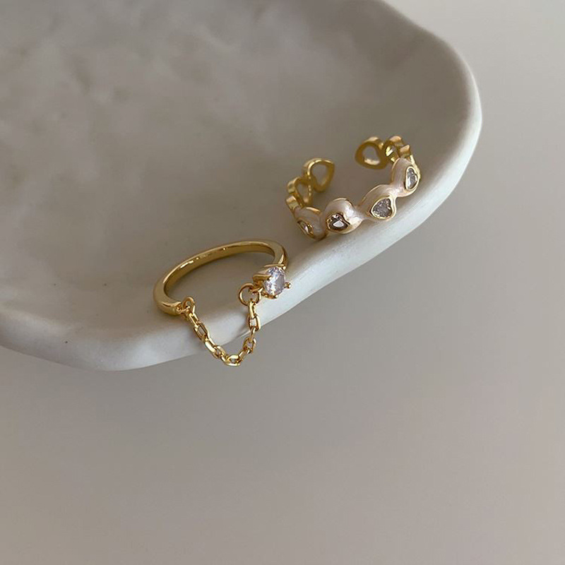Heart-shaped glazed zircon ring for women, adjustable opening, light luxury, niche, high-end, simple and trendy style, versatile ring Application Scenario