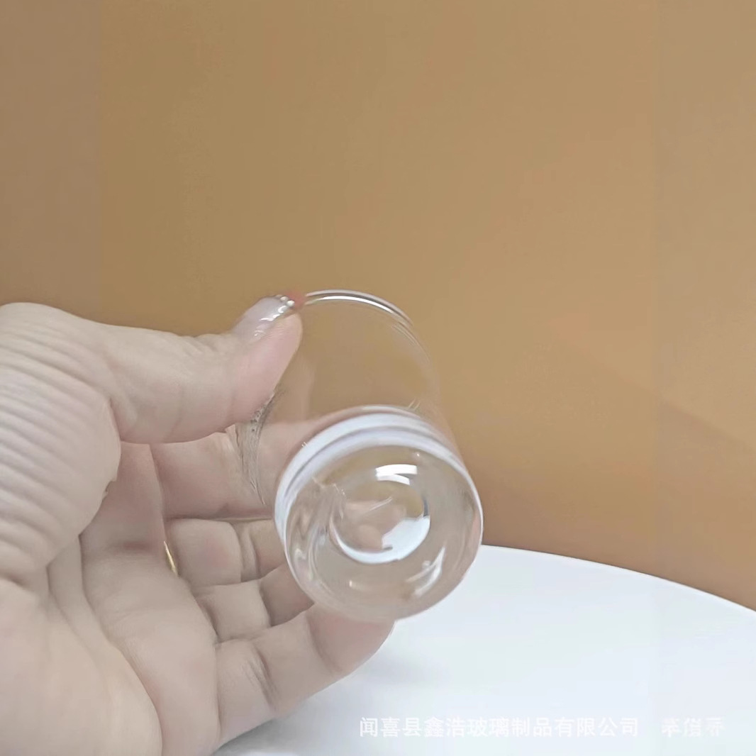 European-style Baijiu cups, small wine glasses, spirits cups, bullet cups, 2102 cups, Baijiu cups, one-sipped cups, tall glasses, glass cups Specification drawing