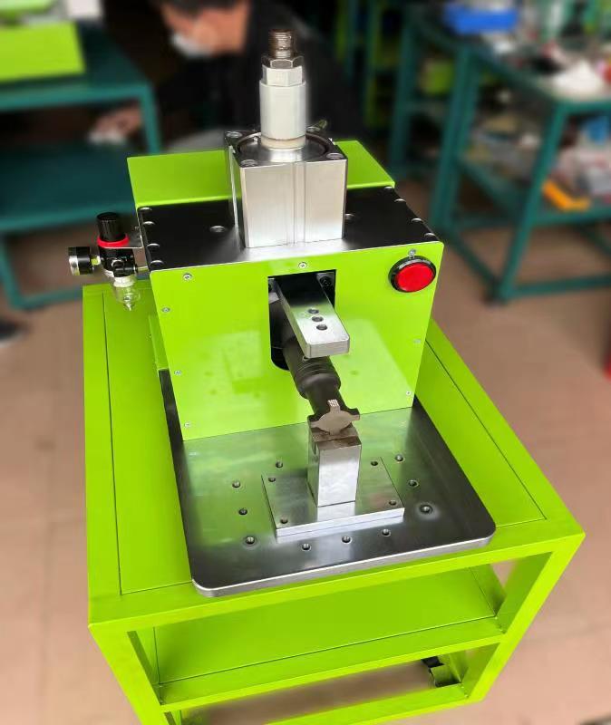 20K ultrasonic metal spot welding machine, welding equipment for copper, aluminum and nickel sheets of soft-pack power energy storage batteries undefined