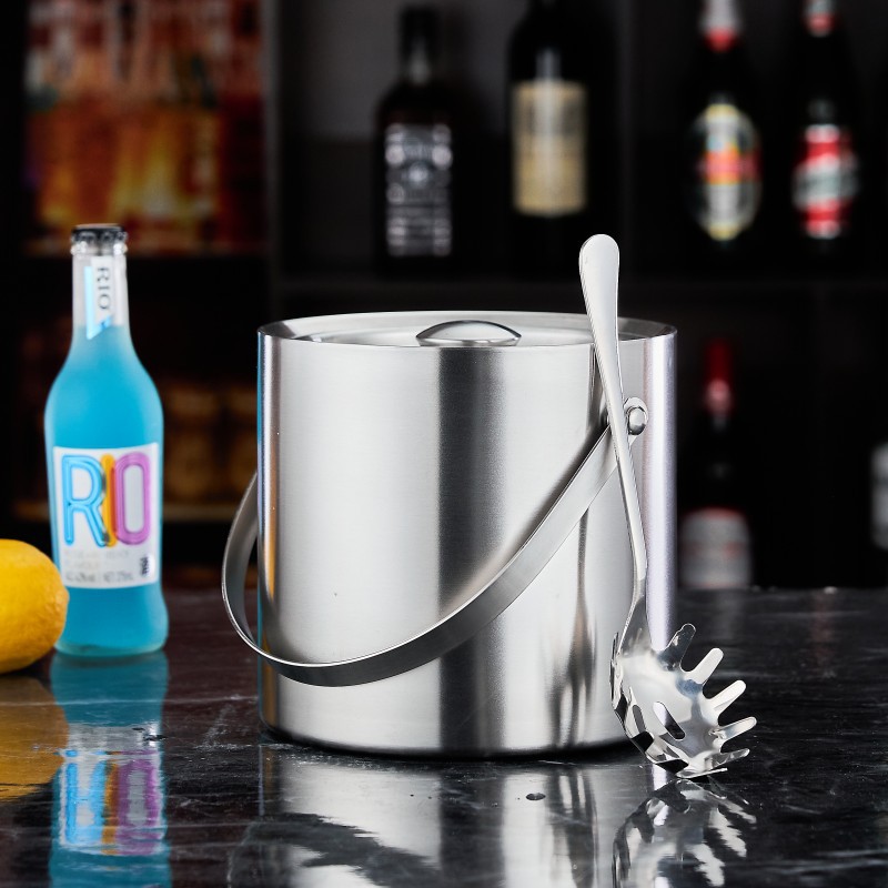 Cross-border stainless steel ice bucket with double-layer insulation and cold preservation, KTV, champagne, red wine, beer, ice cubes and cubes, can be engraved with logo Application Scenario