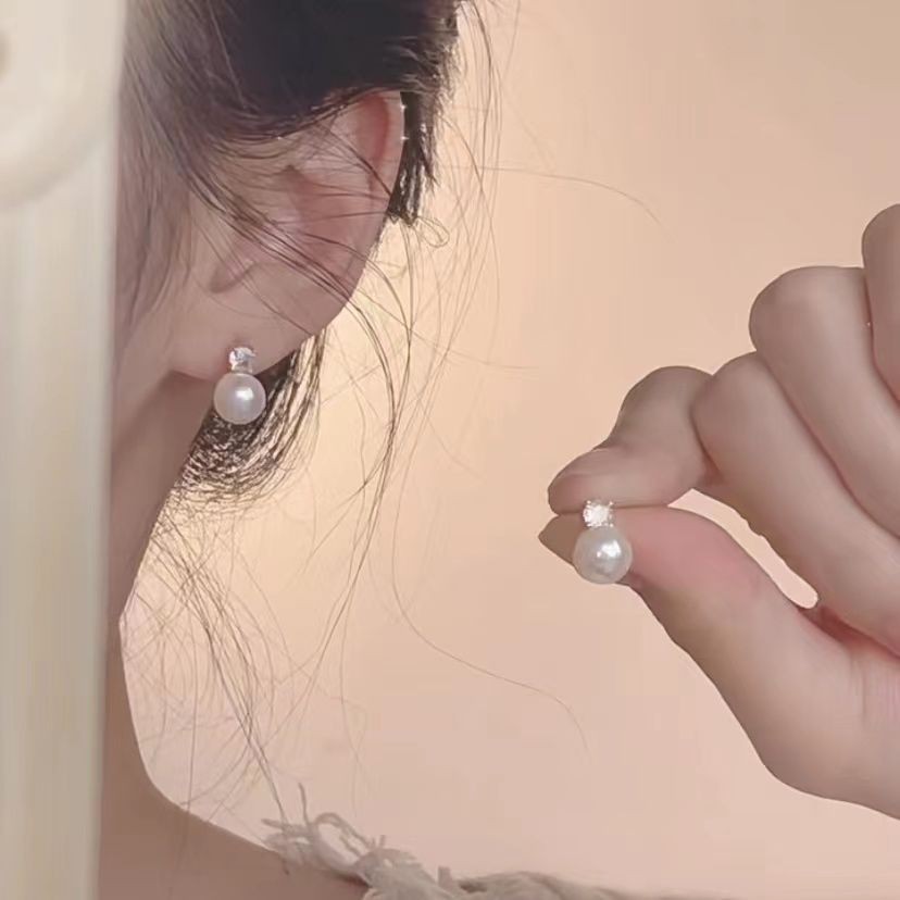 Fall in love with tenderness ~ Sweet bow pearl zircon stud earrings, high-end and elegant, versatile and simple earrings and earrings Specification drawing