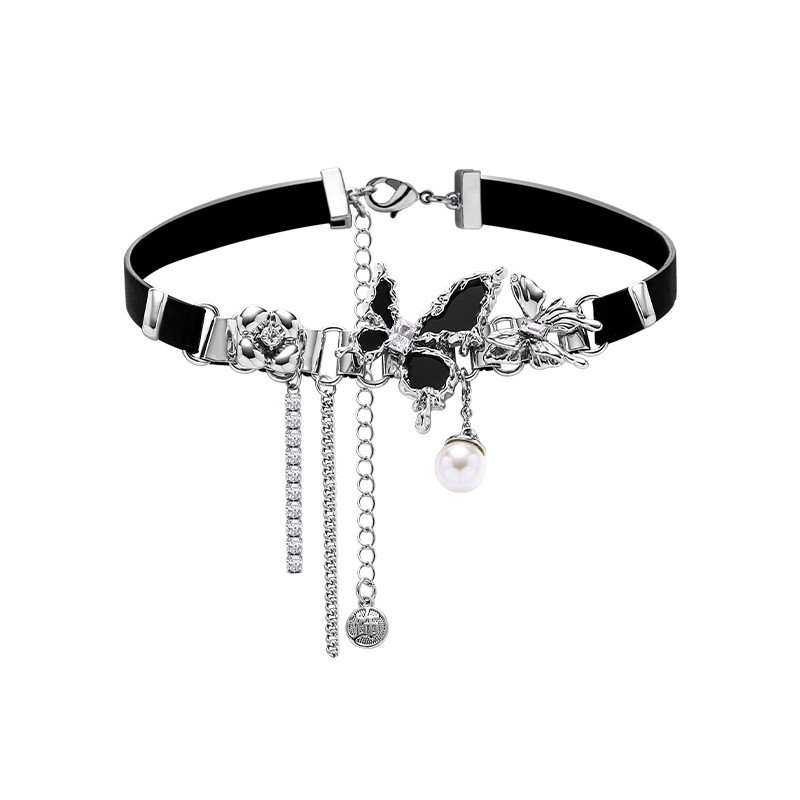 Black hip-hop punk style choker, high-end retro leather necklace, original and niche design for women Item Picture