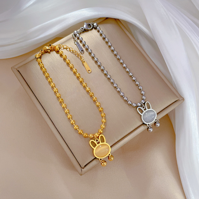 【 All-titanium Steel 】 Dongdaemun's unique and elegant forest-themed cat-eye rabbit round bead bracelet, a female Internet celebrity's retro best friend full figure
