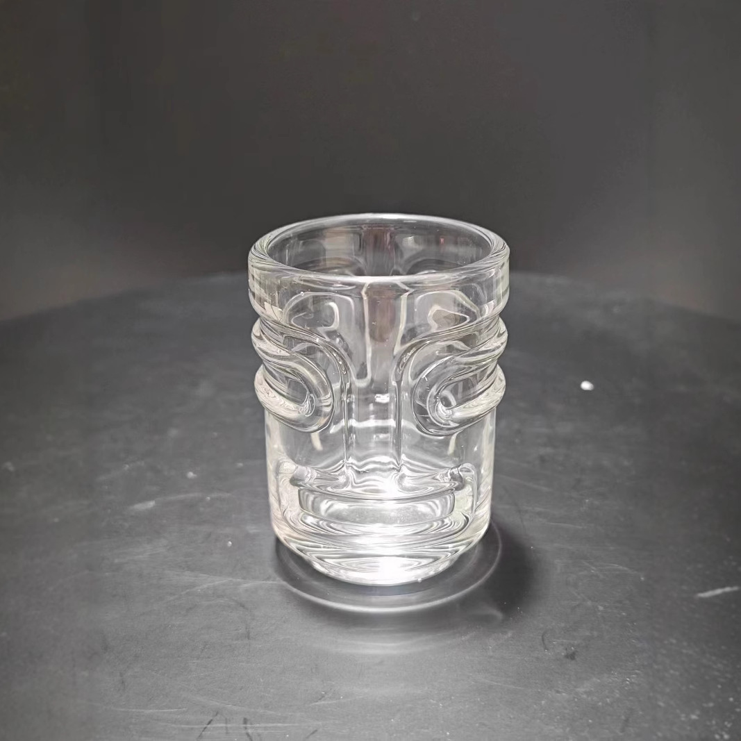 Coffee mini tiki bullet cup, creative home Tiki small wine glass, sip cup, cocktail cup, glass spirits cup Application Scenario