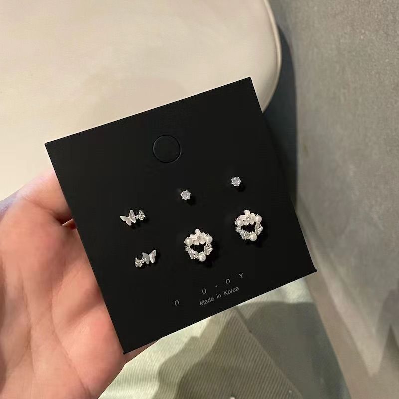 The new Super Fairy exquisite flower butterfly Stud three-pair set is simple, exquisite and small, and is a versatile daily ear accessory and earring Specification drawing