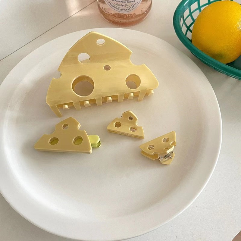 Fun cheese and cheese grab clip, creative updo, shark clip, girl's hair grab accessory, semi-tied hair clip, girl's back of the head Specification drawing