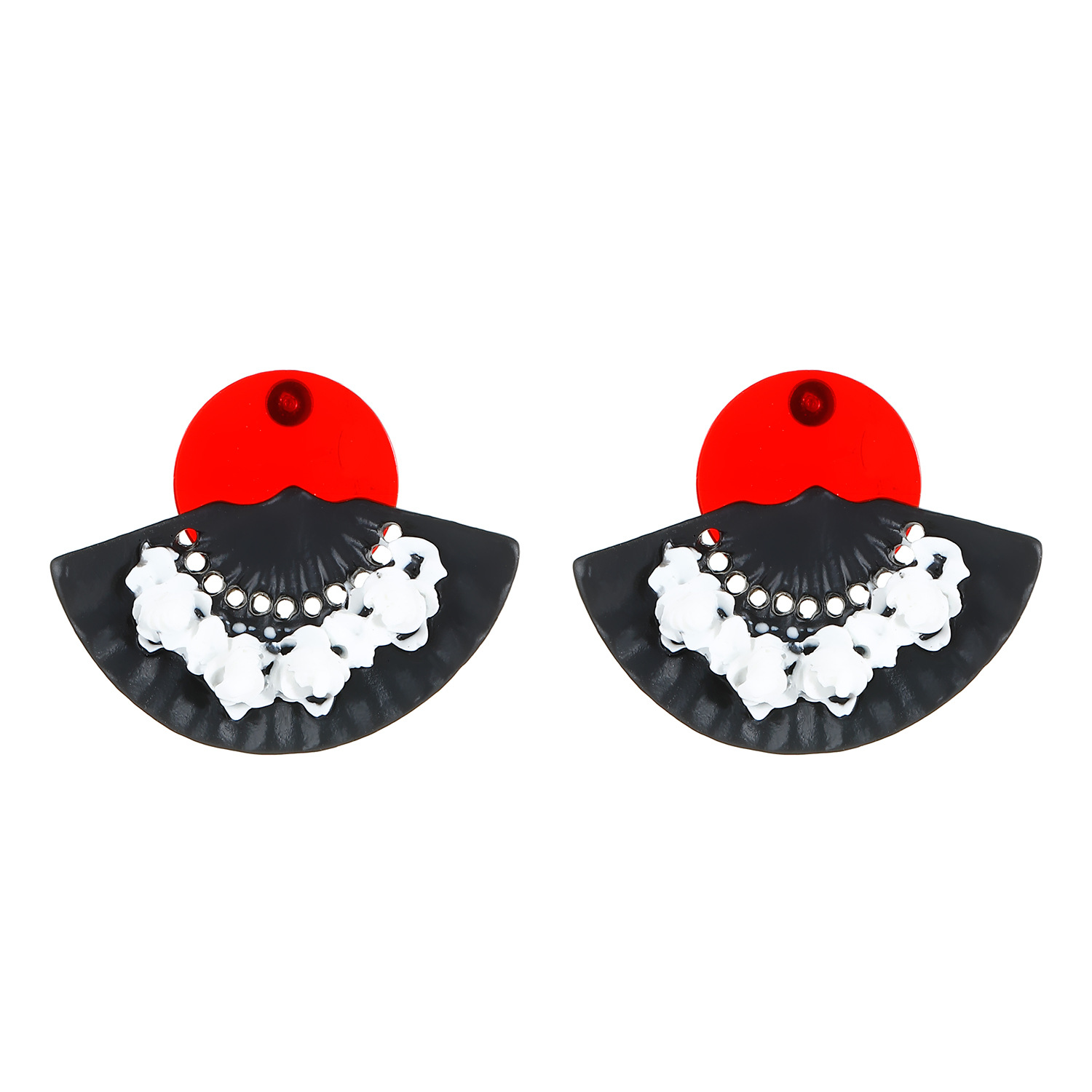 New Chinese-style three-dimensional relief fan-shaped earrings, InS-style European and American retro exaggerated folding fan stud earrings, cross-border earrings Item Picture