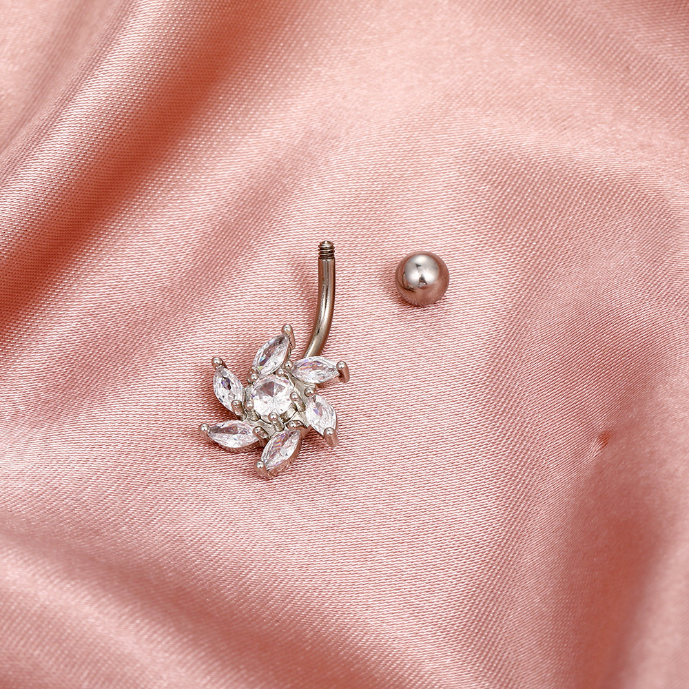 Hot-selling diamond-encrusted flower navel nails on wish in Europe and America, a new type of African navel ring and navel decoration for foreign trade, a human piercing accessory Application Scenario