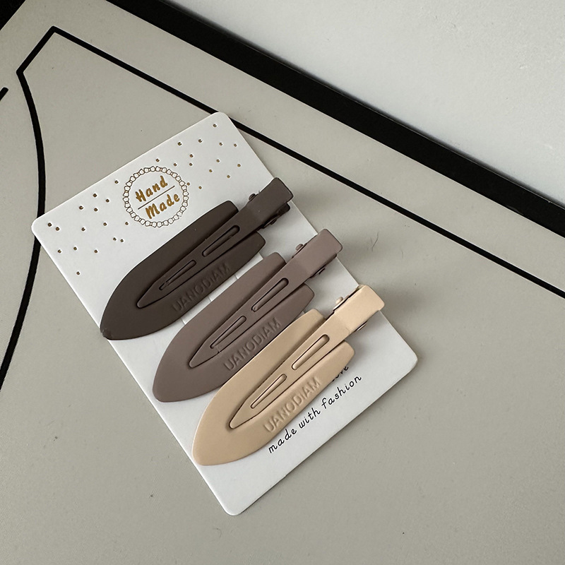 The popular duckbill hairpin for women, simple Morandi coffee color series, ins high-end style hair clip, side bangs clip details Picture