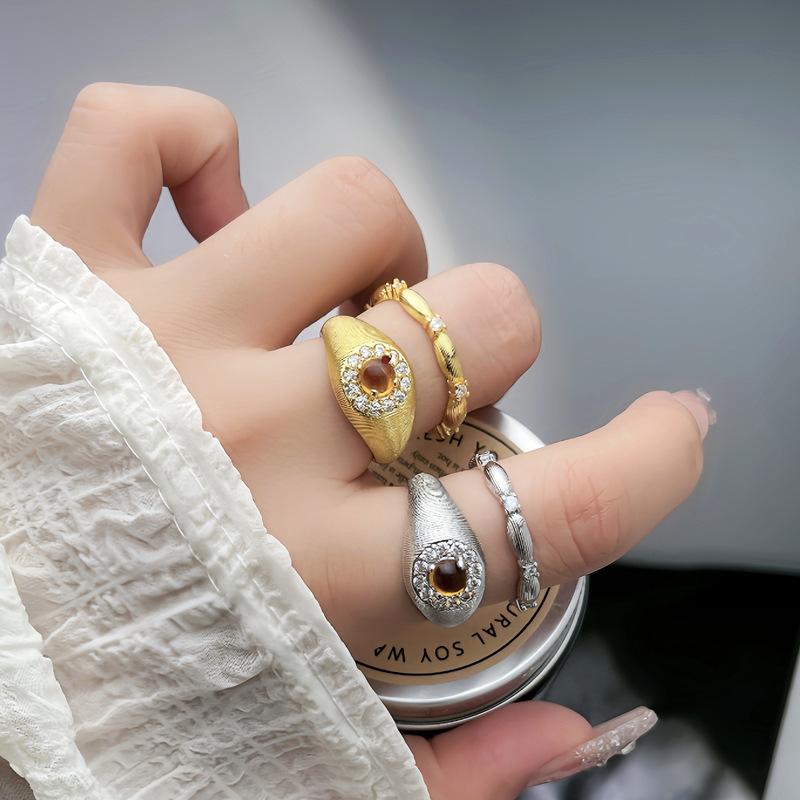 New Chinese-style retro brushed tiger's eye stone micro-inlaid ring, women's court style geometric design sense, exquisite and individual index finger ring details Picture