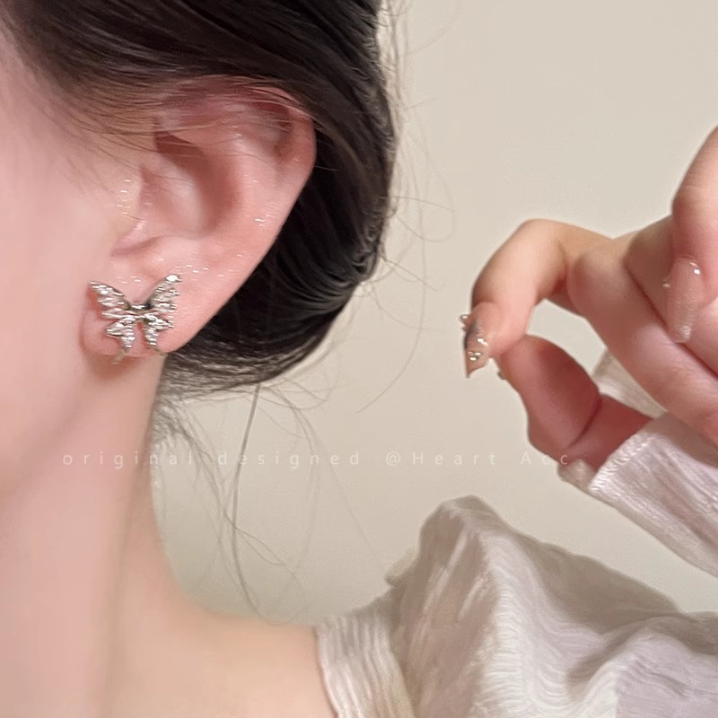 Hollowed-out butterfly zircon earrings, women's micro-inlaid, high-end and simple stud earrings, 2025 new unique and popular earrings Specification drawing