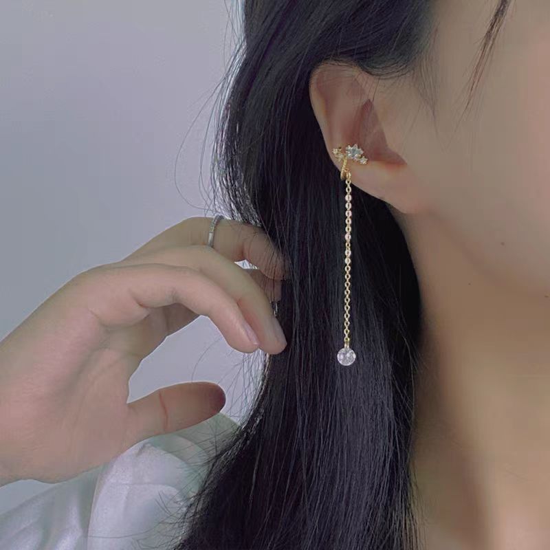 Diamond-encrusted tassel ear clips for women, no ear piercings, forest-style, super ethereal and high-end earrings, long ear hooks, ear bone clips, zircon earrings full figure