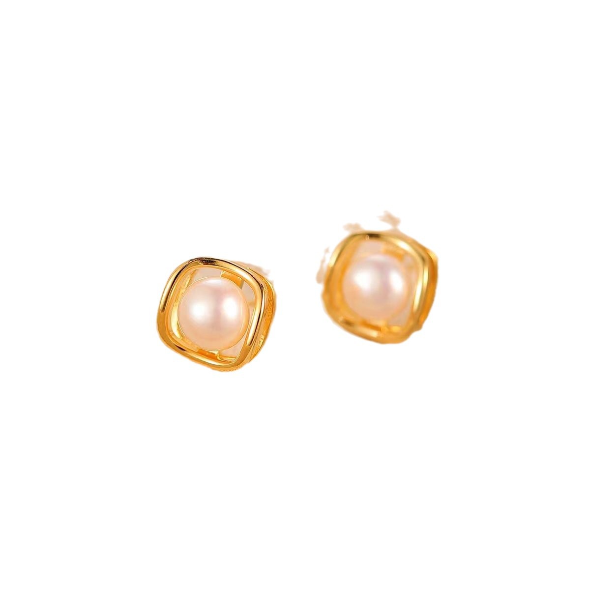 Simple and fashionable geometric pearl stud earrings, a new bestseller in 2025, with a unique design sense. Women's rare and versatile earrings for summer Item Picture