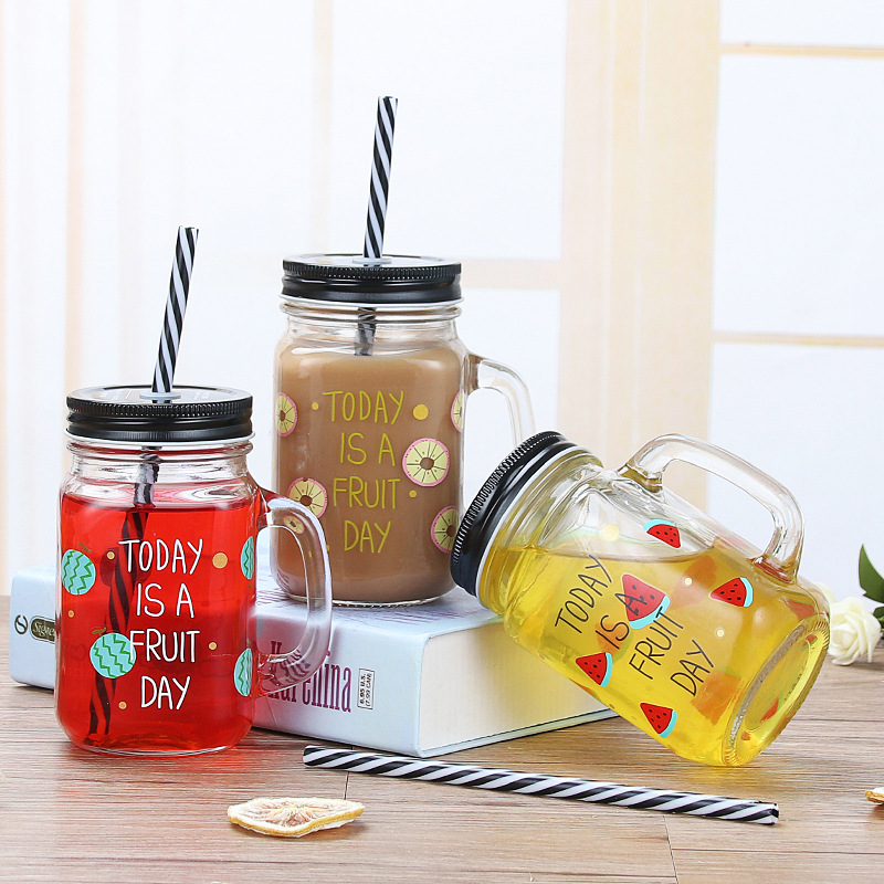 Summer fruit creative Mason Cup, cute glass cup, cold drink cup, juice beverage cup, straw cup with lid, 500ml Application Scenario