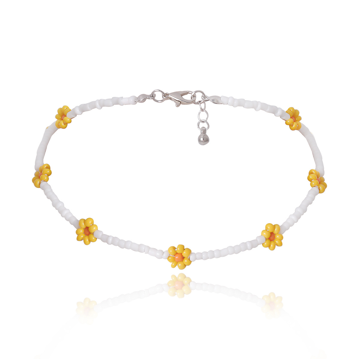 European and American cross-border jewelry, personalized style small Daisy necklace, simple and fresh rice bead necklace for women Item Picture