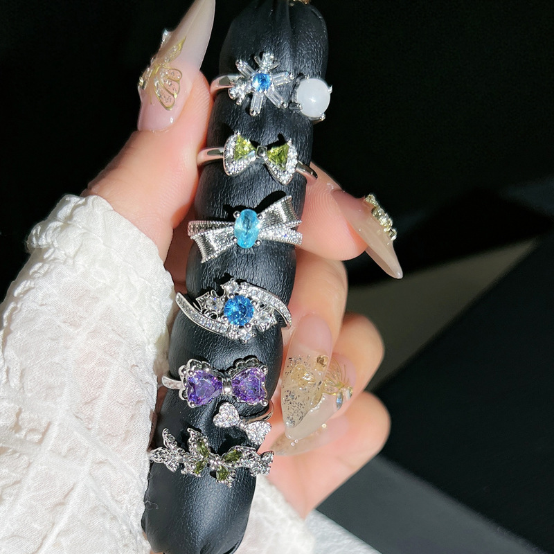 French super fairy colored diamond irregular bow, exquisite texture, open ring, sweet and cool, square sugar geometric index finger ring full figure