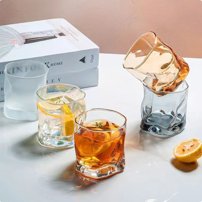 ins coffee universal irregular-shaped twisted water cups, transparent glass cups, milk cups and rotating cups are available for wholesale full figure