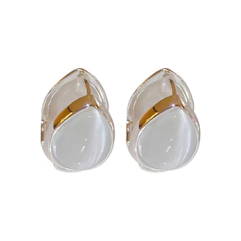 Niche design, ice-transparent cat's eye stone double-sided teardrop ear buckles, exquisite and versatile earrings, elegant, light luxury and simple earrings Item Picture