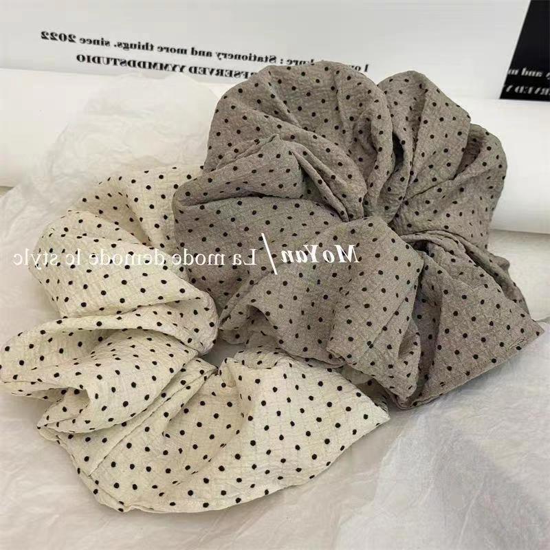 Puff pastry polka dot fabric large intestine hair band for women, loose pleated retro large intestine hair band, sweet and elegant, large bun headband Specification drawing
