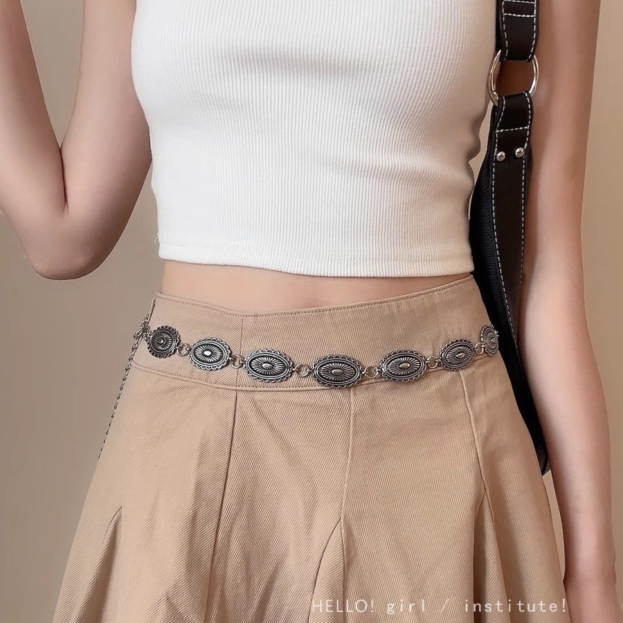 Bohemian metal butterfly ethnic style retro waist chain women's accessory dress with a y2k thin waist belt Application Scenario