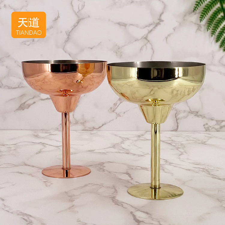 Tasting of cross-border best-selling stainless steel high-footed red wine glasses, champagne cocktail glasses, sparkling wine glasses and wine glasses full figure