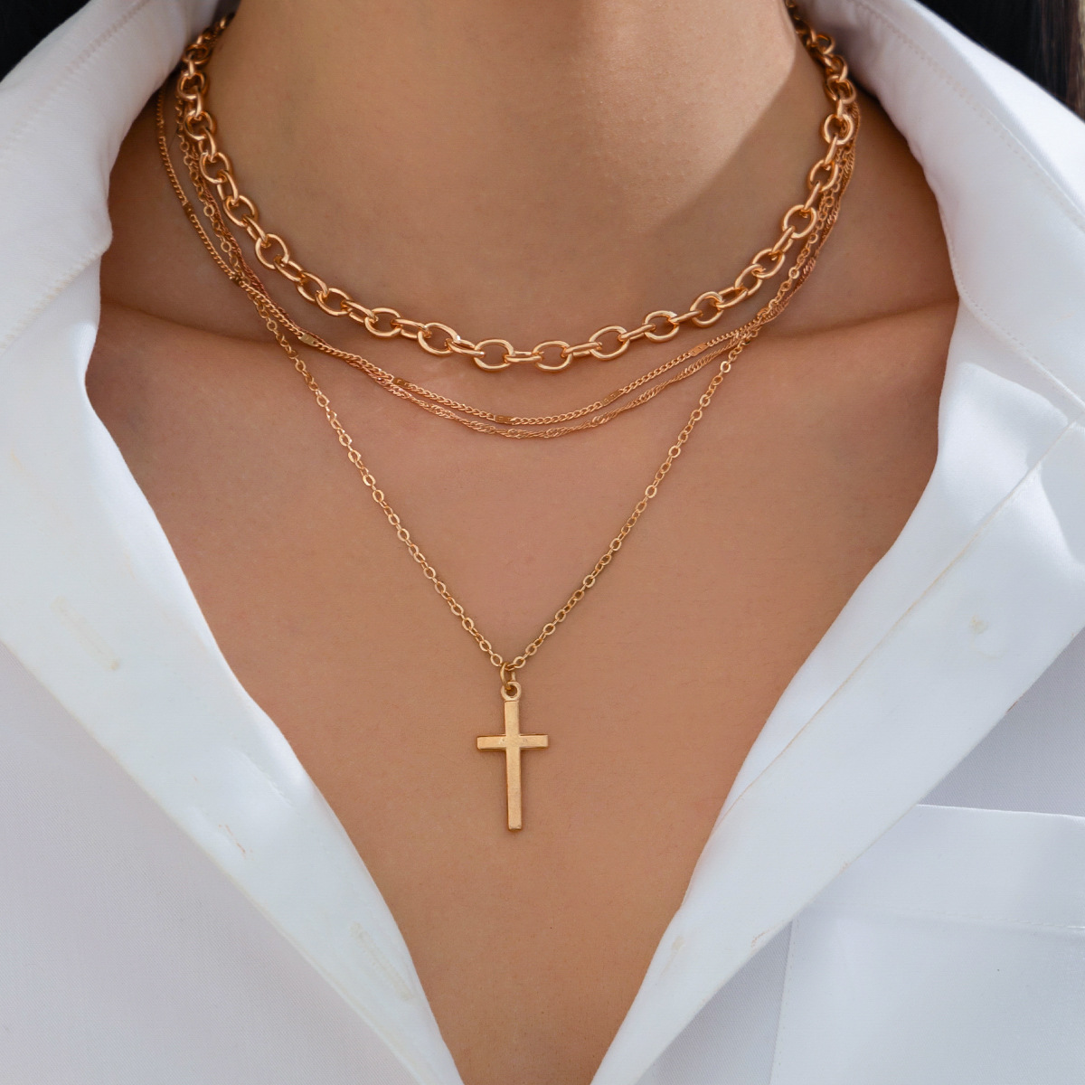 European and American cross-border jewelry, fashionable cross alloy pendant, collarbone chain, trendy geometric multi-layer iron chain necklace Specification drawing