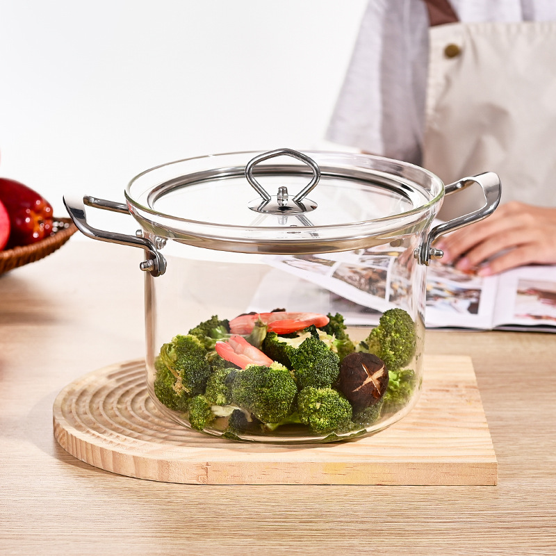 Wholesale transparent heat-resistant glass pot with double ears that can be heated for making soup and boiling water. Household large-capacity covered stew pot Application Scenario