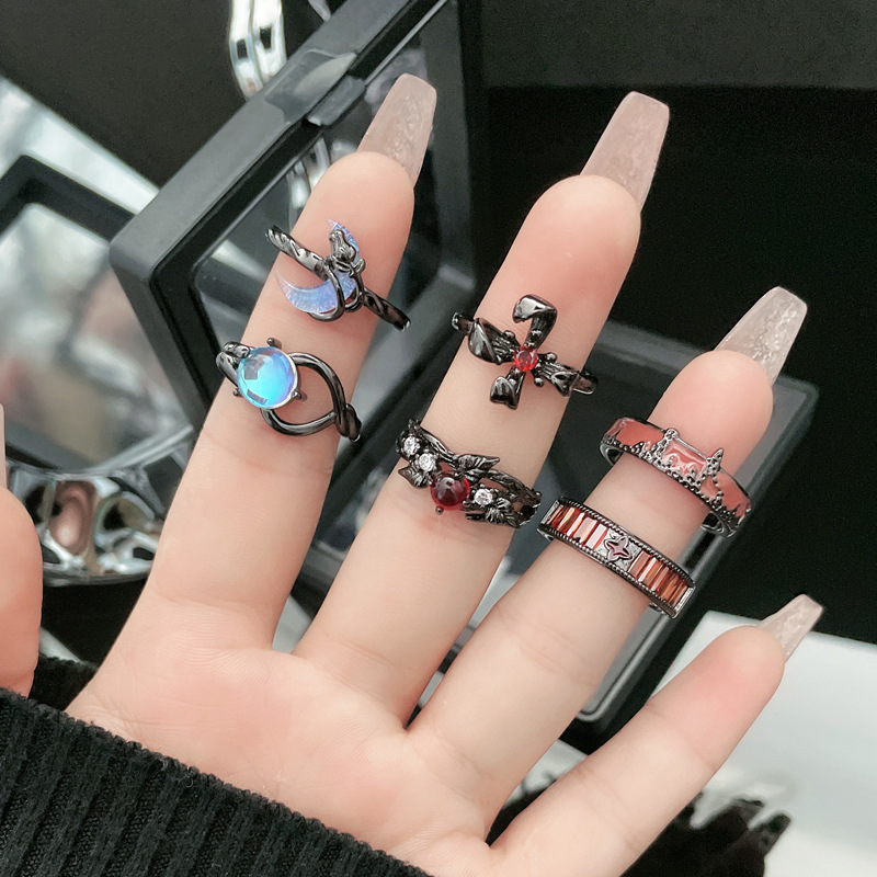 Maillard retro urban film style open ring for women, irregular moonstone, niche and cold style food ring details Picture