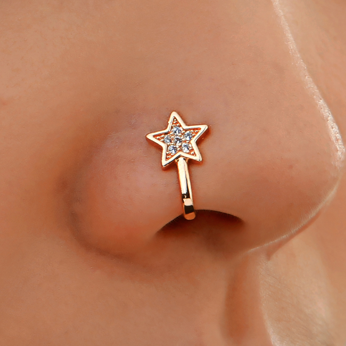 Amazon-style copper-inlaid zircon star fake nose stud, exaggerated and simple U-shaped non-perforated nose clip puncture accessory for women full figure