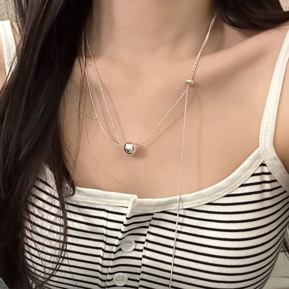 A niche asymmetrical double-layer geometric spherical necklace for women's fashionable, individual, simple and versatile sweater chain Specification drawing