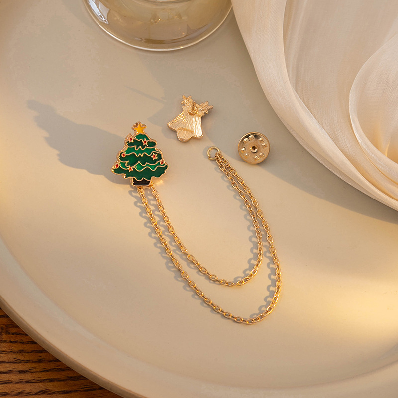 Wholesale of high-end, oil-dripping Christmas tree, Christmas bell and double-layer chain brooches from Europe and America Application Scenario