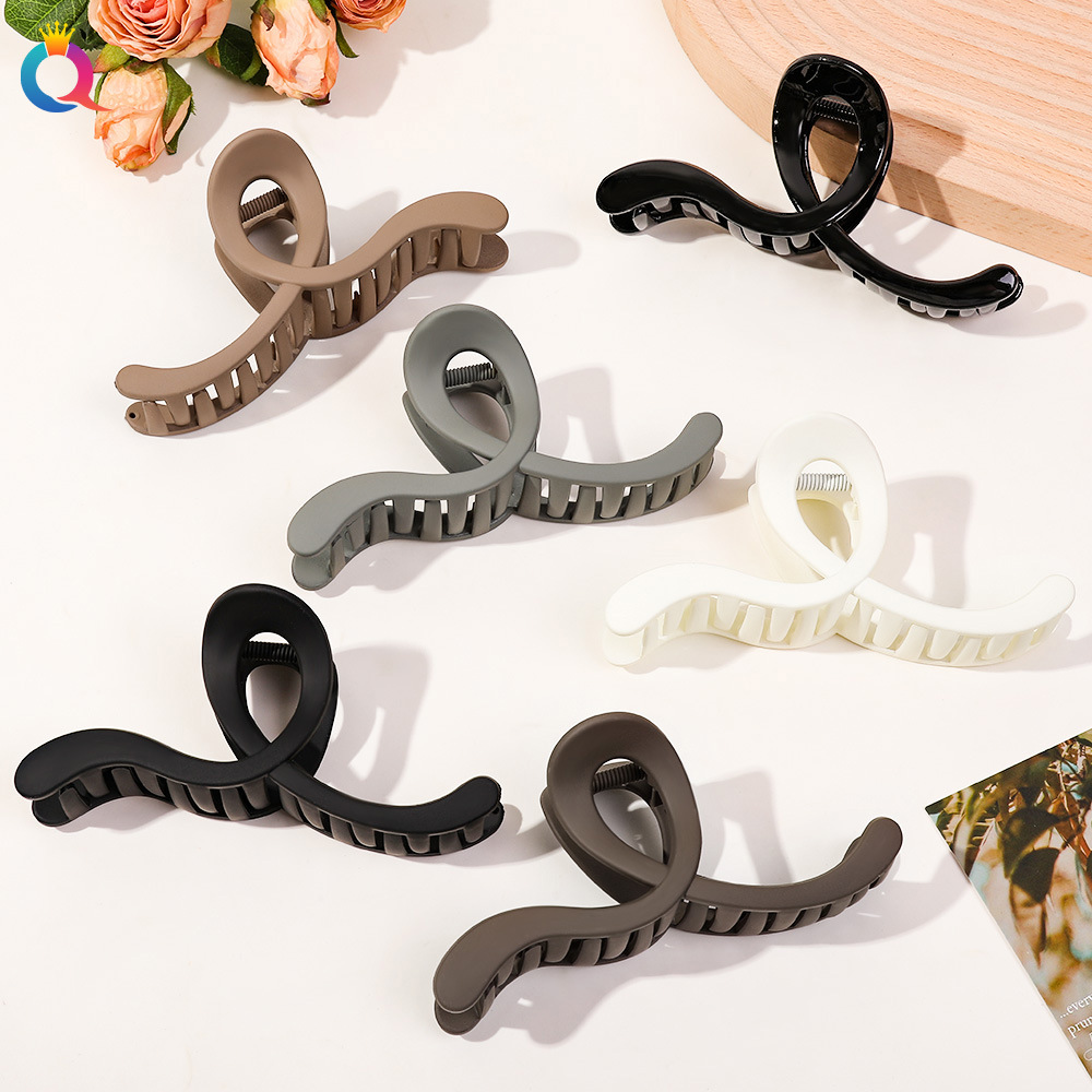 Qiyue simple matte hair clip, high-end style, large hair volume, shark clip hair clip, exquisite hair clip wholesale details Picture