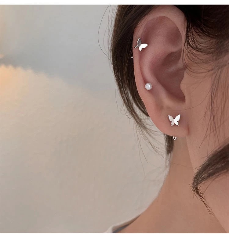 Butterfly earrings for women, 2025 new style ear hooks, Korean style, high-end feel, round face to show off, small ear studs, simple earrings full figure