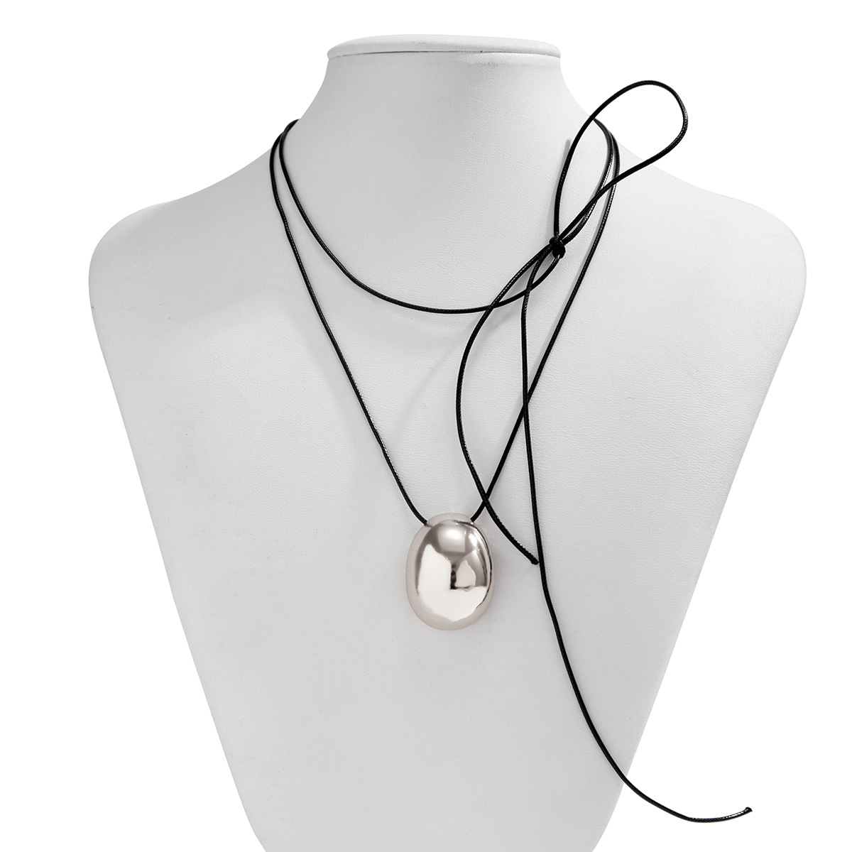 European and American style exaggerated geometric egg surface choker women's versatile pull-out wax thread necklace, sweet and cool design sense collar accessory Item Picture