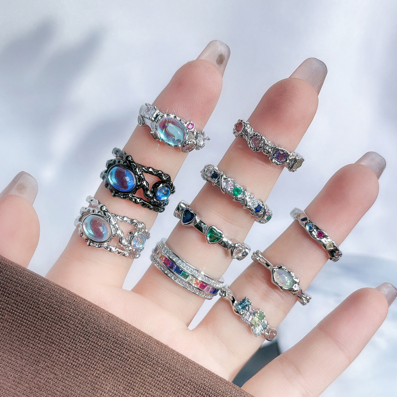 French sweet and cool colored zircon open ring, a fashionable and elegant woman's delicate layered ring, a cold style autumn and winter accessory full figure