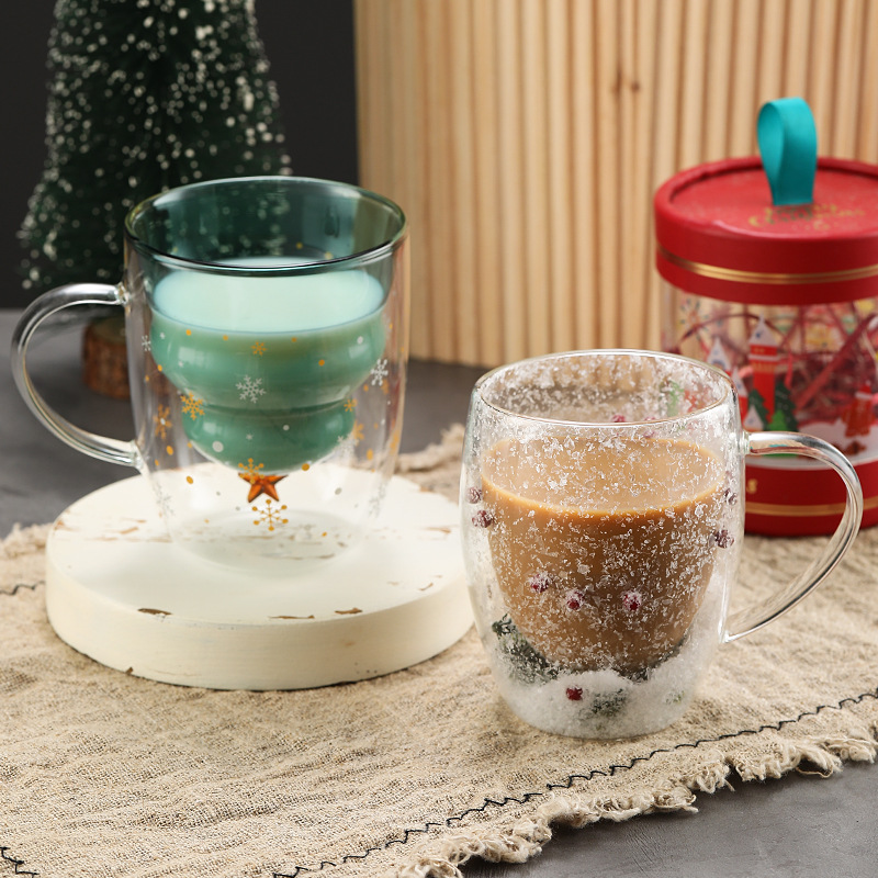 Christmas milk coffee Star Wish Cup, double-layer insulated high boron glass cup, the same style as the popular Christmas cup on Douyin Application Scenario