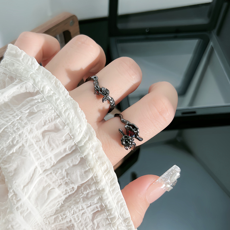 New dark thorn rose open ring for women with irregular and unique texture, sweet and cool punk androgynic style index finger ring details Picture