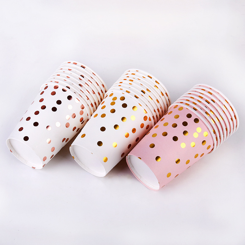 The manufacturer offers disposable, environmentally friendly and degradable gold-embossed paper cups in stock for festivals, birthdays and party beverages details Picture