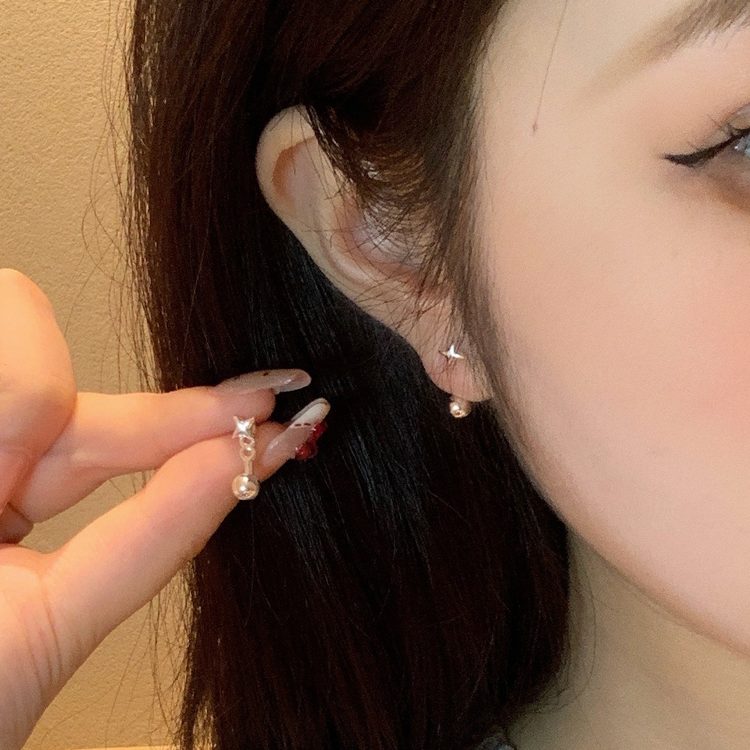 Rear-hanging round bead four-pointed star stud earrings for women, 2025 new bestseller earrings, niche design sense, high-end earrings and earrings full figure