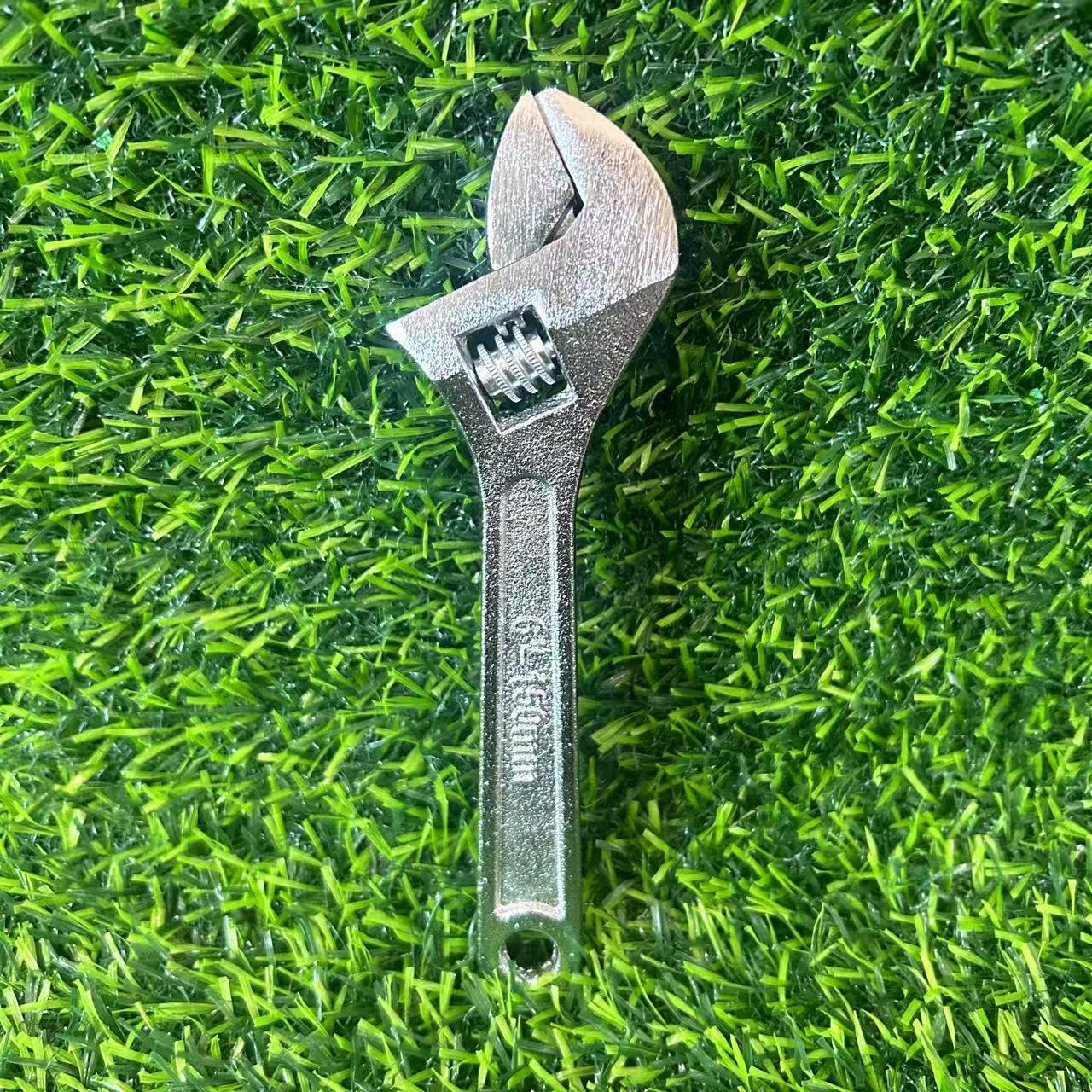 Wholesale adjustable wrench, universal adjustable wrench, 6-inch flexible adjustable large opening wrench, anti-slip handle details Picture