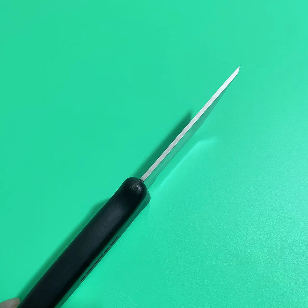 Fengmeng leather shoe knife, ABS plastic handle, durable blade, special leather and fabric cutting knife, Yangjiang small knife for cutting Application Scenario