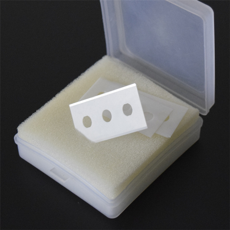 Film tape slitting machine blade, zirconia ceramic three-hole blade, film, meltblown fabric, woven bag, pearl cotton details Picture