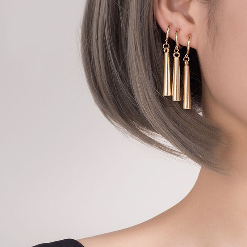Zoro stud earrings, Zoro earrings without ear holes, men's One Piece style, 2025 new trendy and unique ear clips for women Application Scenario